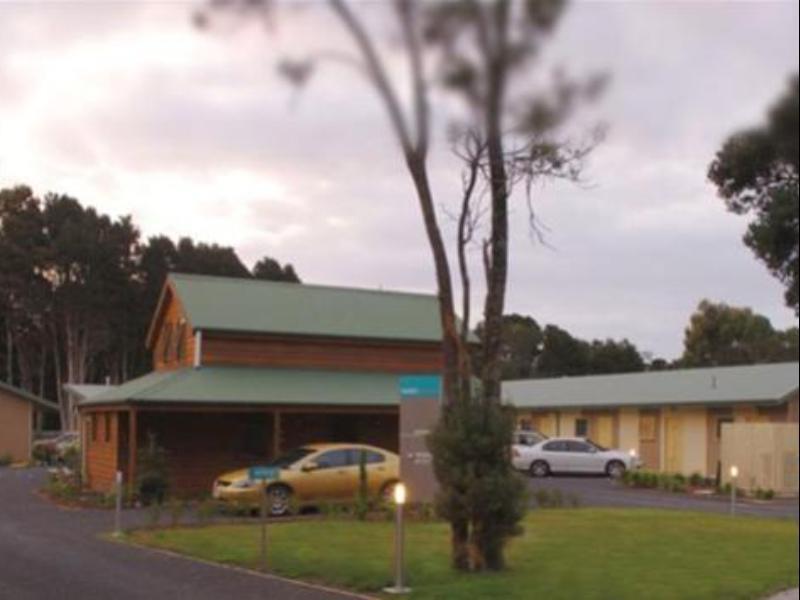 Motel Strahan Exterior photo
